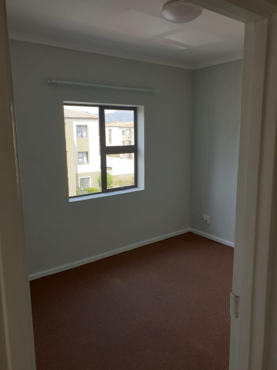 1 Bedroom Property for Sale in Strand Central Western Cape